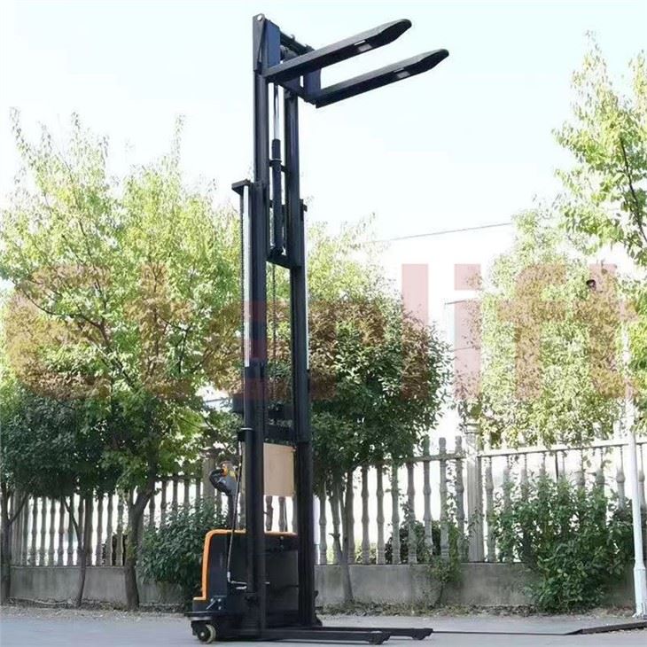 Electric Pallet Stackers
