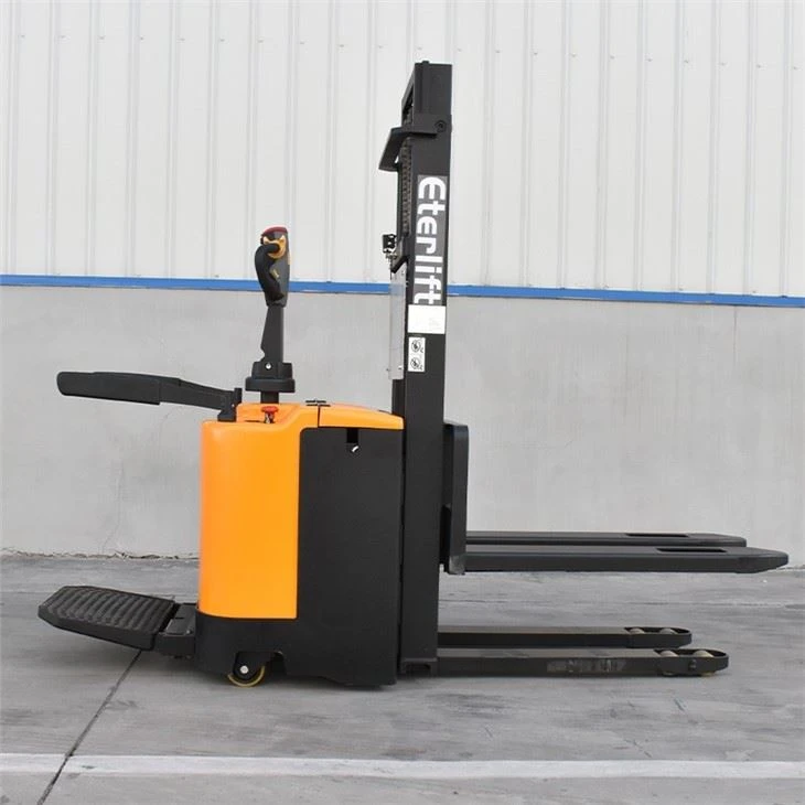 Electric Hydraulic Stacker Forklift 2000kg